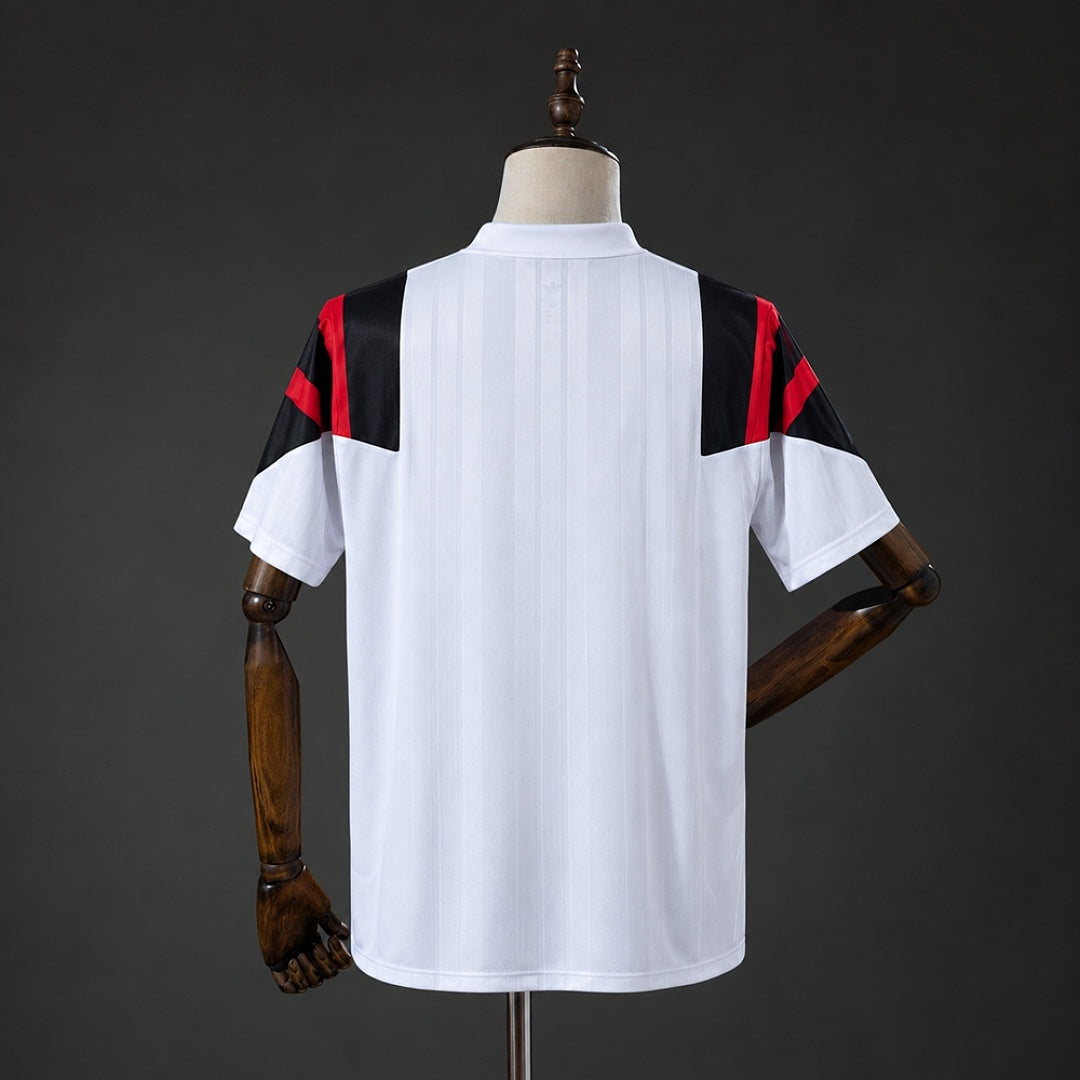 Camiseta Colo-Colo EQT Retro Blanca 26/27 Adultos