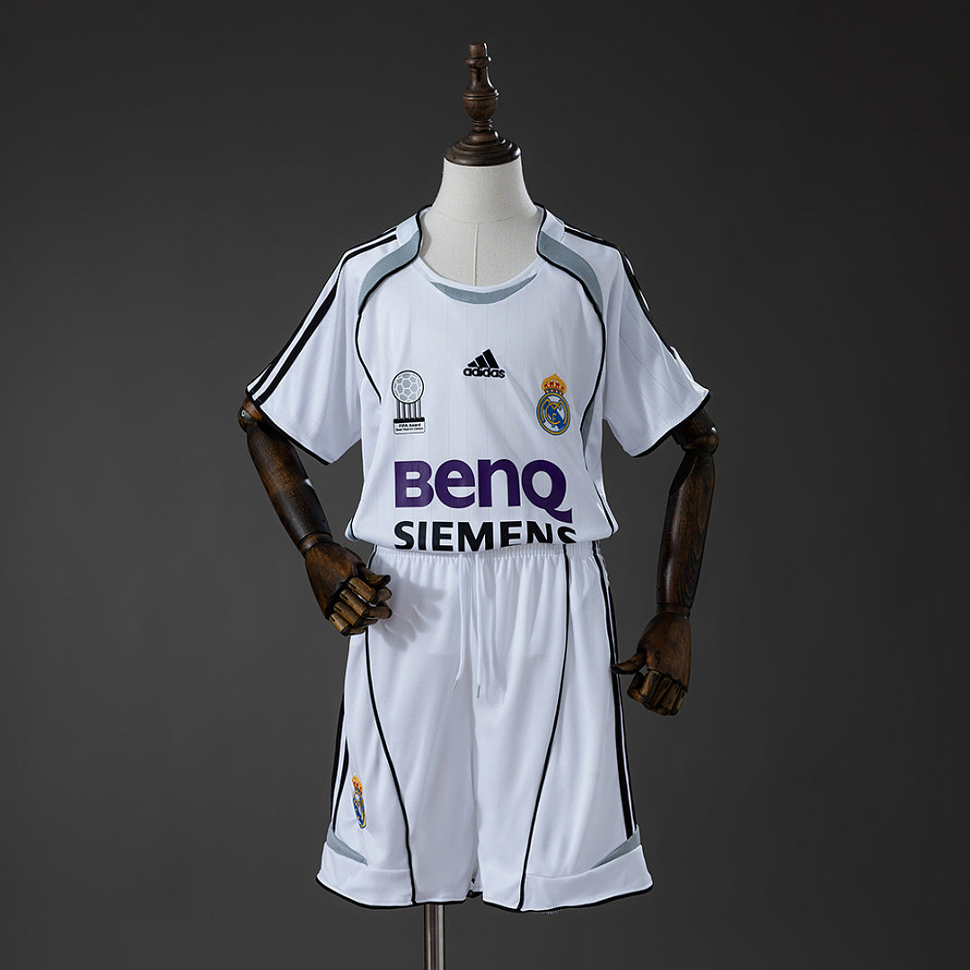 Camiseta + Short Real Madrid Local 06/07 Niños