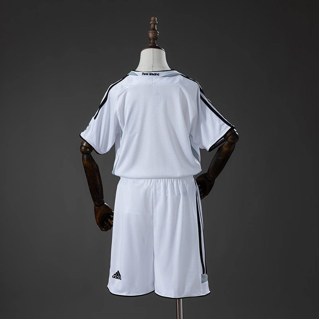 Camiseta + Short Real Madrid Local 06/07 Niños