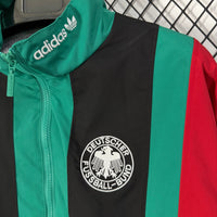Cortavientos Alemania EQT Track Top